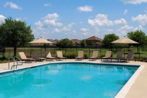 Devonshire - Pool